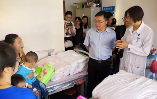全國(guó)助殘日——政府、殘聯(lián)、醫(yī)院聯(lián)合慰問(wèn)暖人心