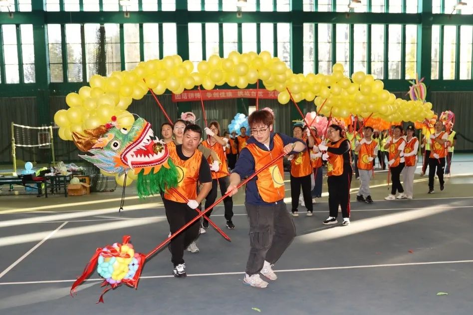 “同心同行，聚力共贏”安利醫(yī)院?jiǎn)T工拓展訓(xùn)練!